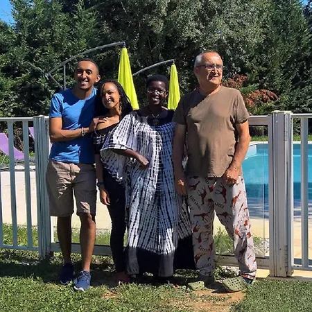 Village De De Chalet *